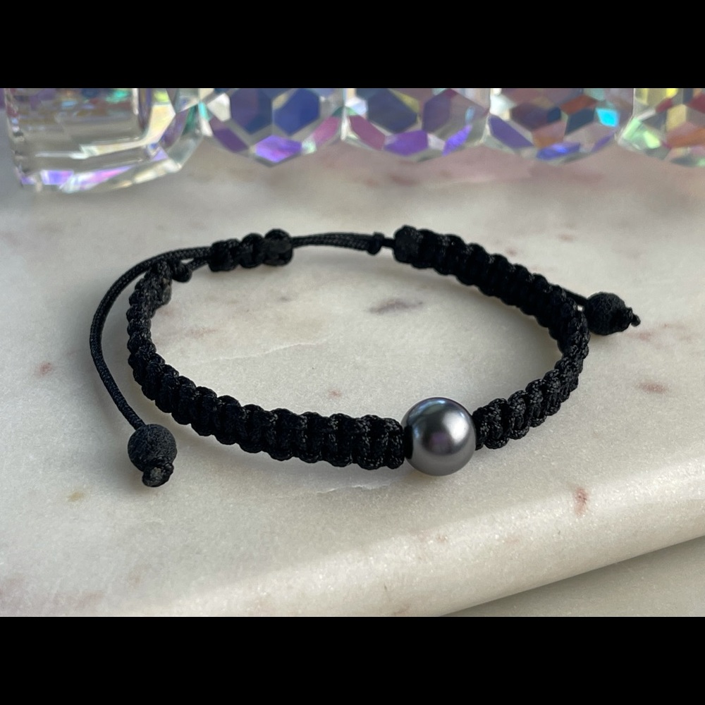 Black macrame bracelet for men and women